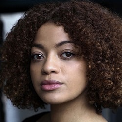 Tesni Kujore HEADSHOT Web